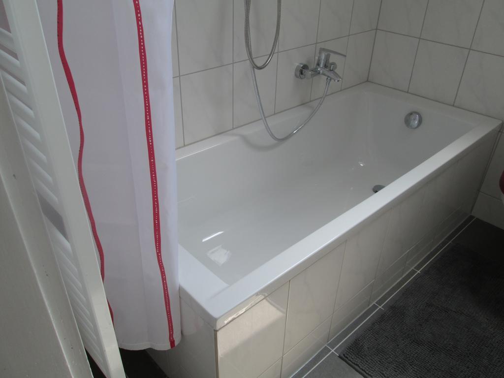 Krio Nicola Rothfuchs Ferienwohnung 1 Идар-Оберштайн Экстерьер фото